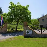 Modern In Umbria With Garden Pietrafitta